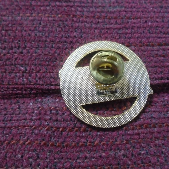 Vintage New York Giants Lapel Pin - Picture 2 of 2